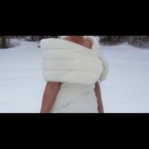 Ivory Fur Shawl-Perfect for a winter wedding!